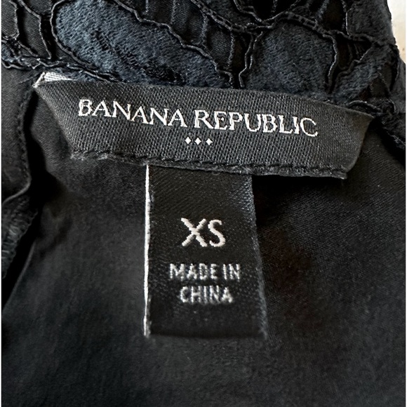 Banana Republic Lace Scallop Hem Ruffle Sleeve Blouse - Picture 14 of 15